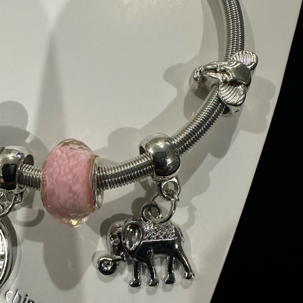 Elephant charm bracelet - Picture 2 of 4